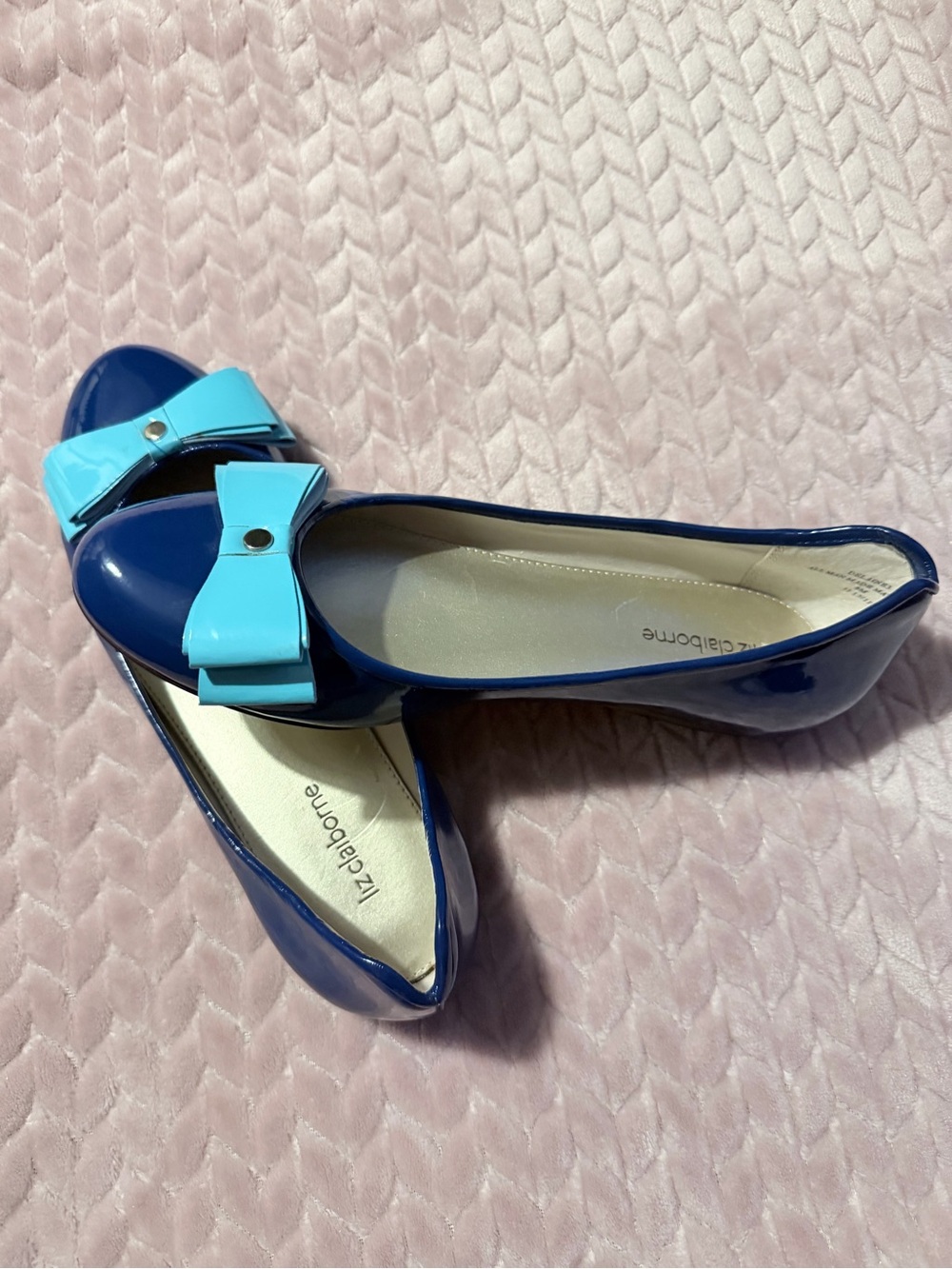 Liz Claiborne Blue Patent Flats with Light Blue Bow